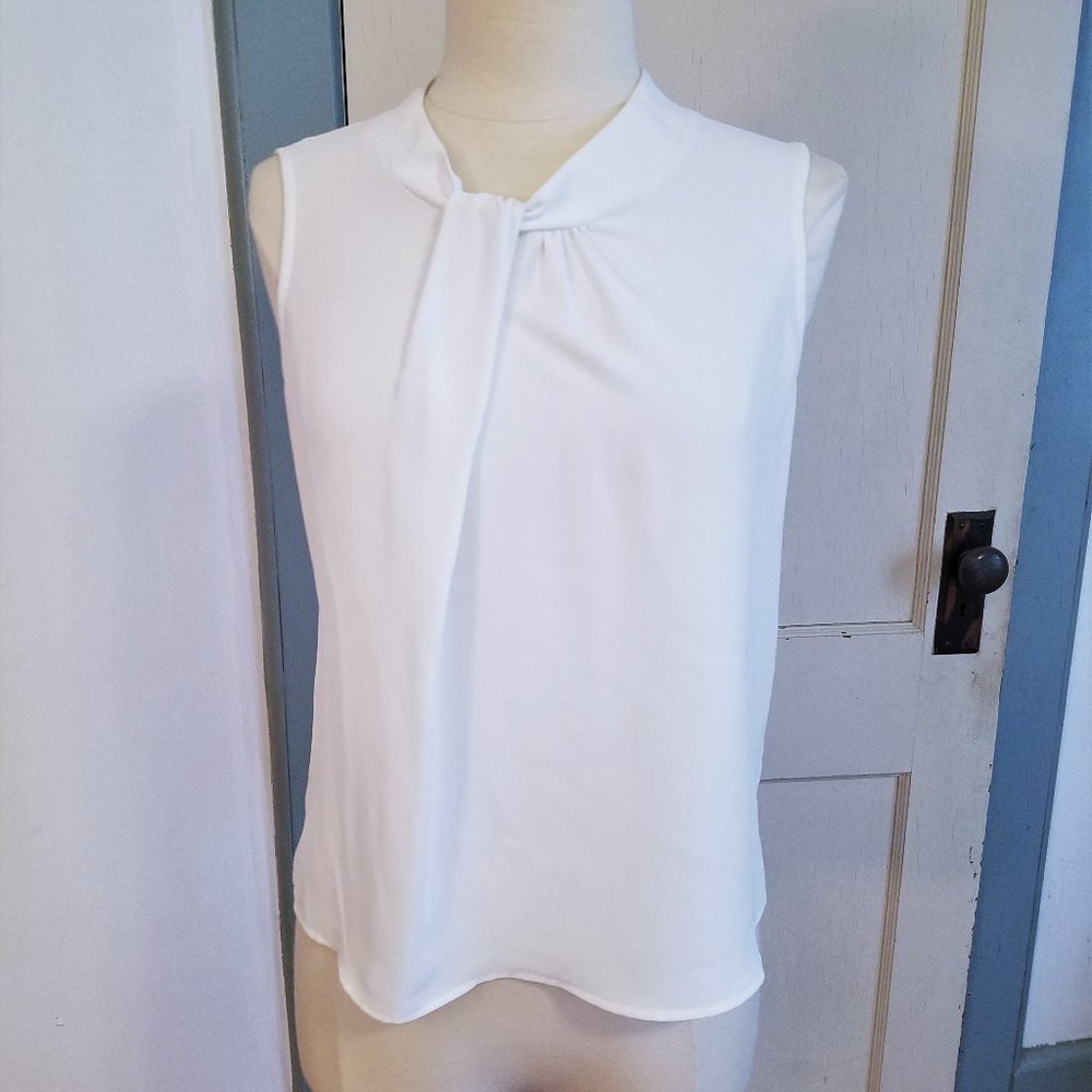 White Sleeveless Light Flowy Knot Collar Blouse